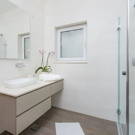 Exclusive With Indoor Pool * Hvar Town